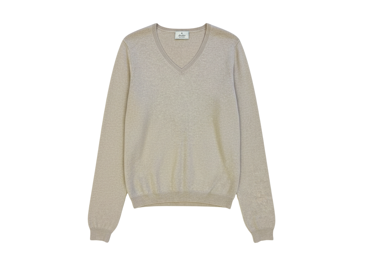 THE ESSENTIAL V-NECK